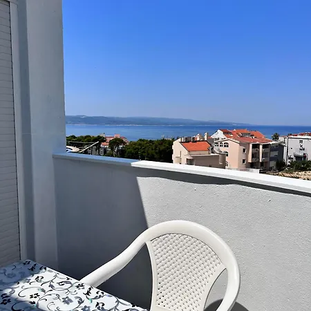 Apartment Flores